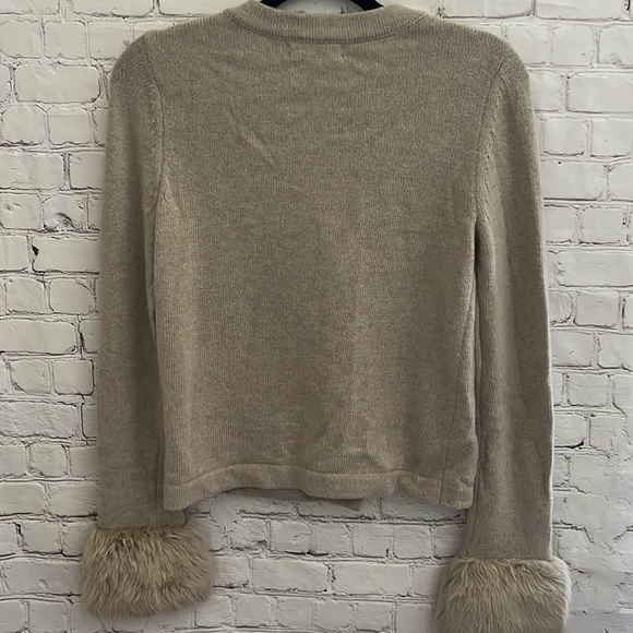 Banana Republic Button Down Sweater Cardigan Top Women's size small - Picture 4 of 4